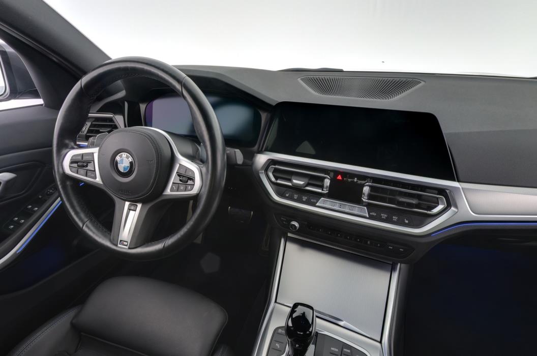 BMW 320 2022