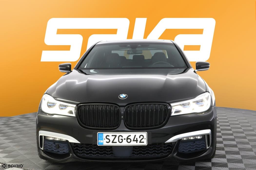 BMW 740 2017