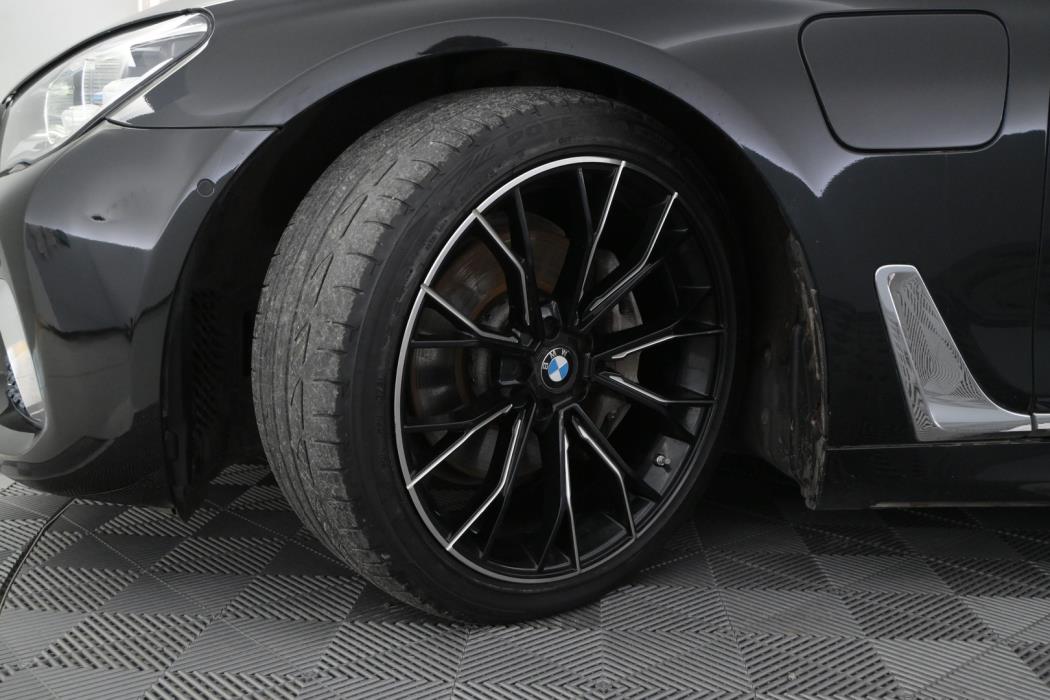 BMW 740 2017
