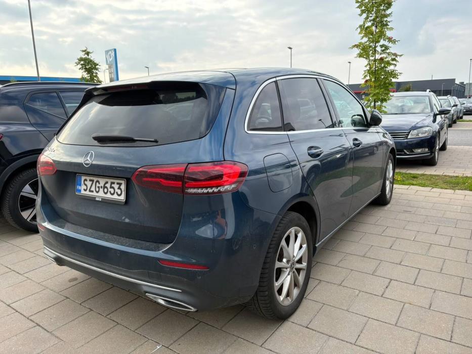 MERCEDES-BENZ B 2020