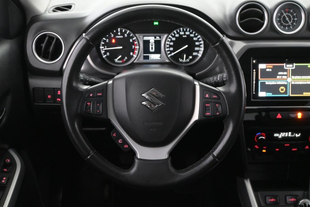 SUZUKI Vitara 2015