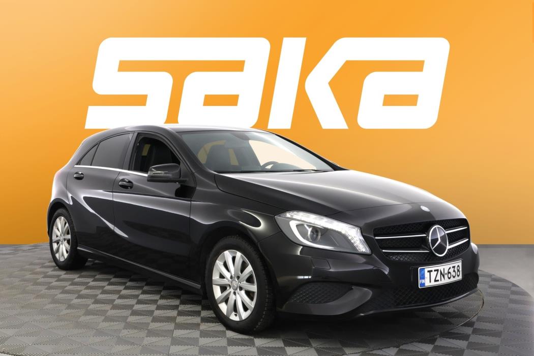 MERCEDES-BENZ A 2015