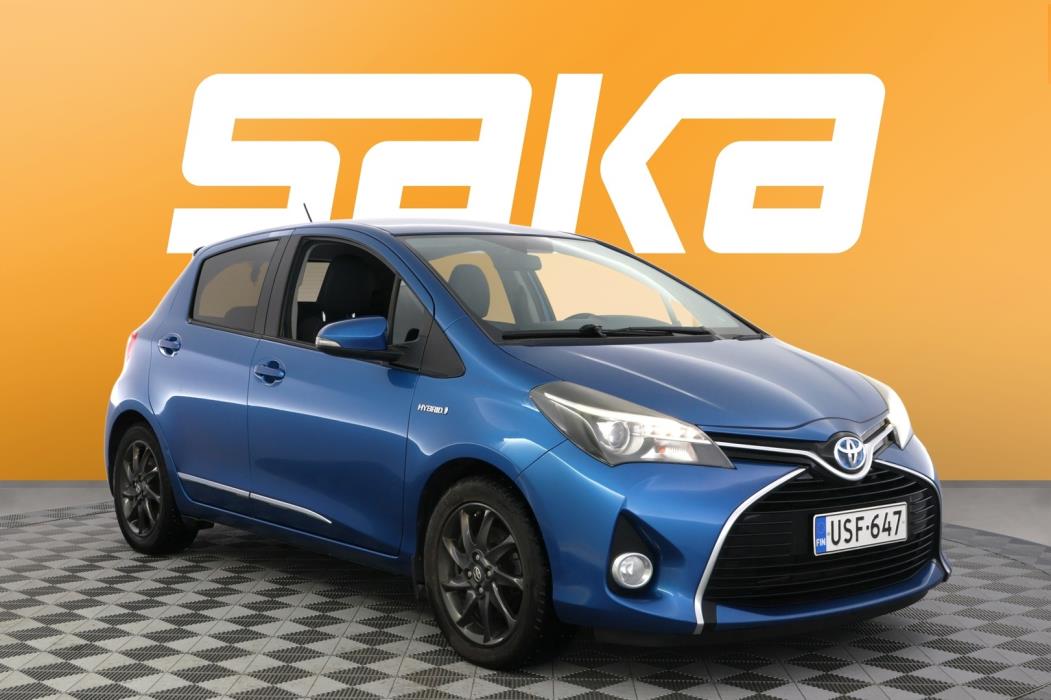 TOYOTA Yaris 2015