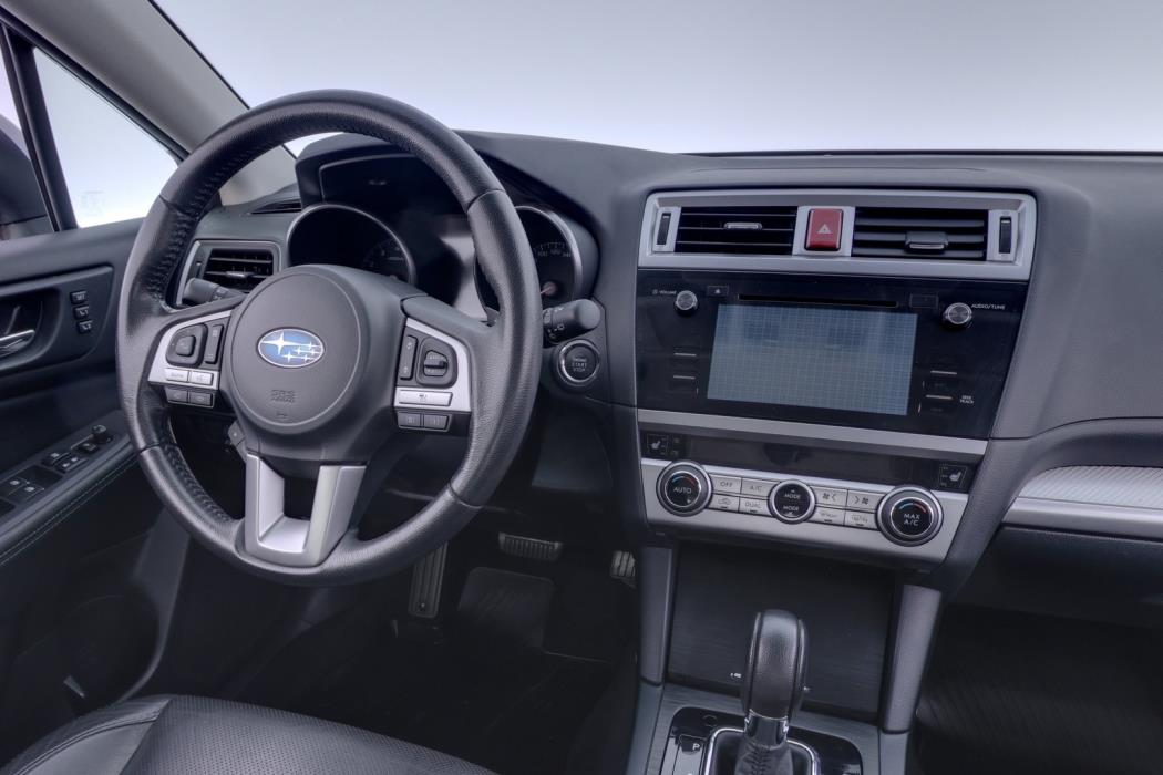 SUBARU Outback 2015