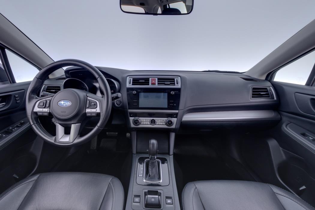 SUBARU Outback 2015