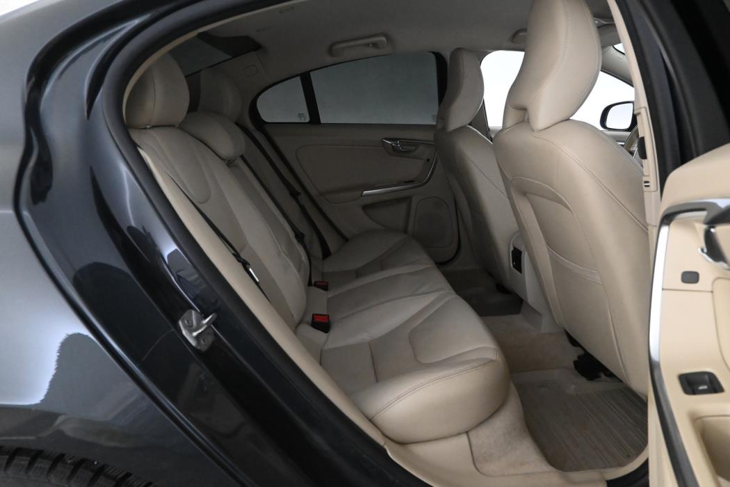 VOLVO S60 2016