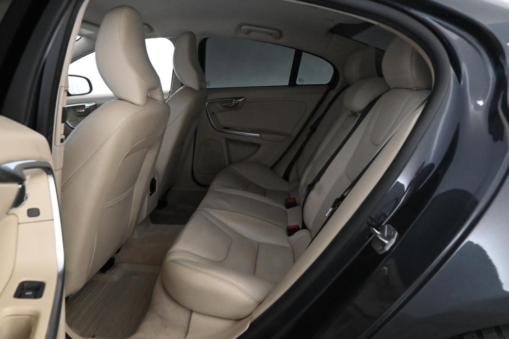 VOLVO S60 2016