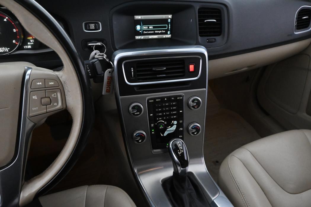 VOLVO S60 2016