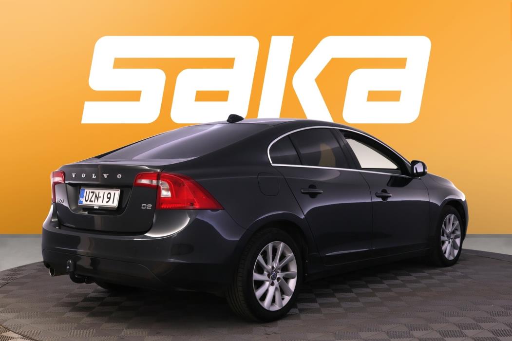 VOLVO S60 2016