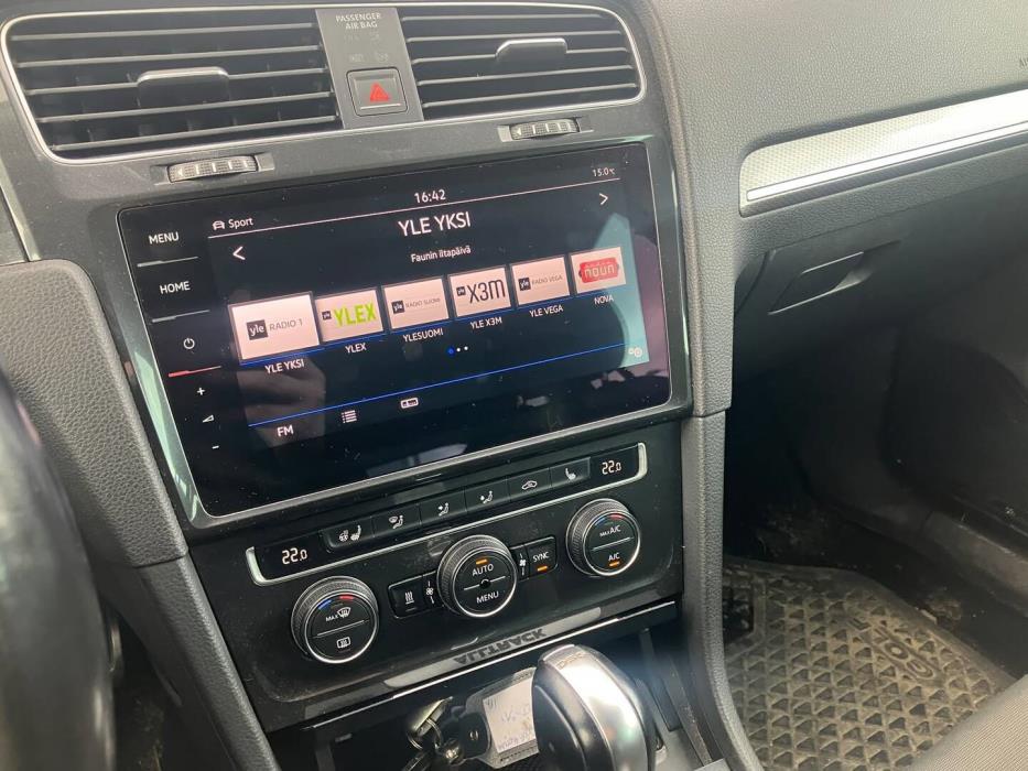 VOLKSWAGEN Golf 2017