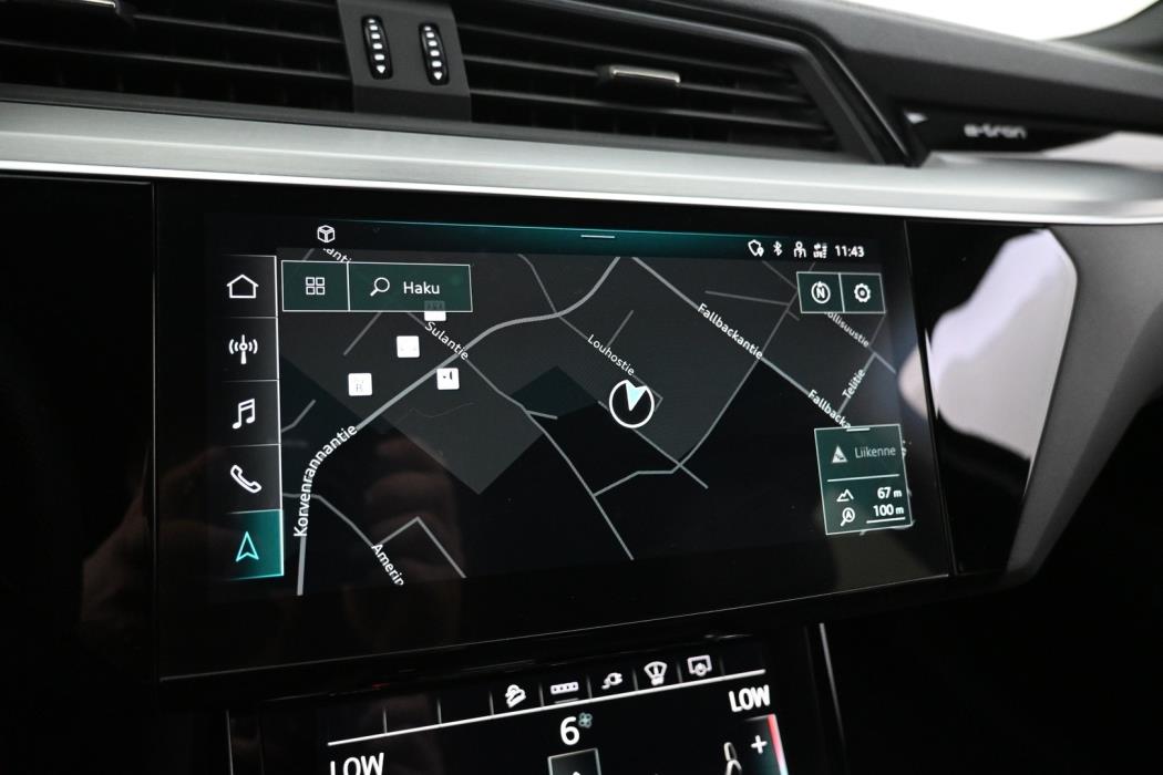 AUDI e-tron 2023
