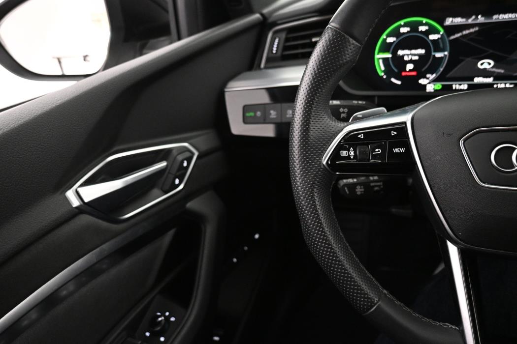 AUDI e-tron 2023
