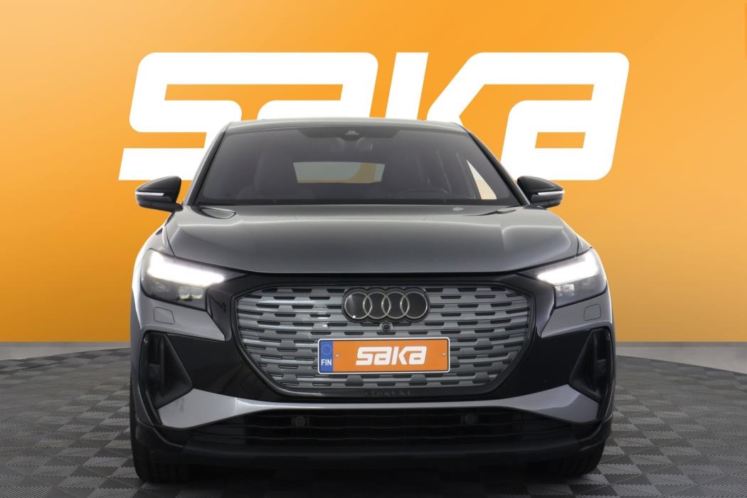 AUDI Q4 e-tron 2023