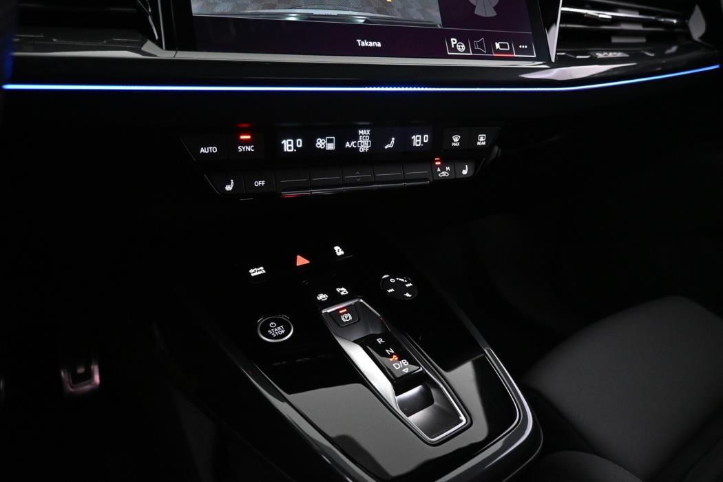 AUDI Q4 e-tron 2023