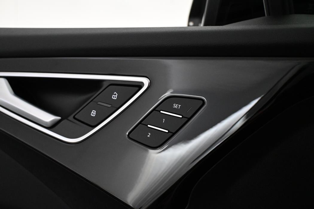 AUDI Q4 e-tron 2023