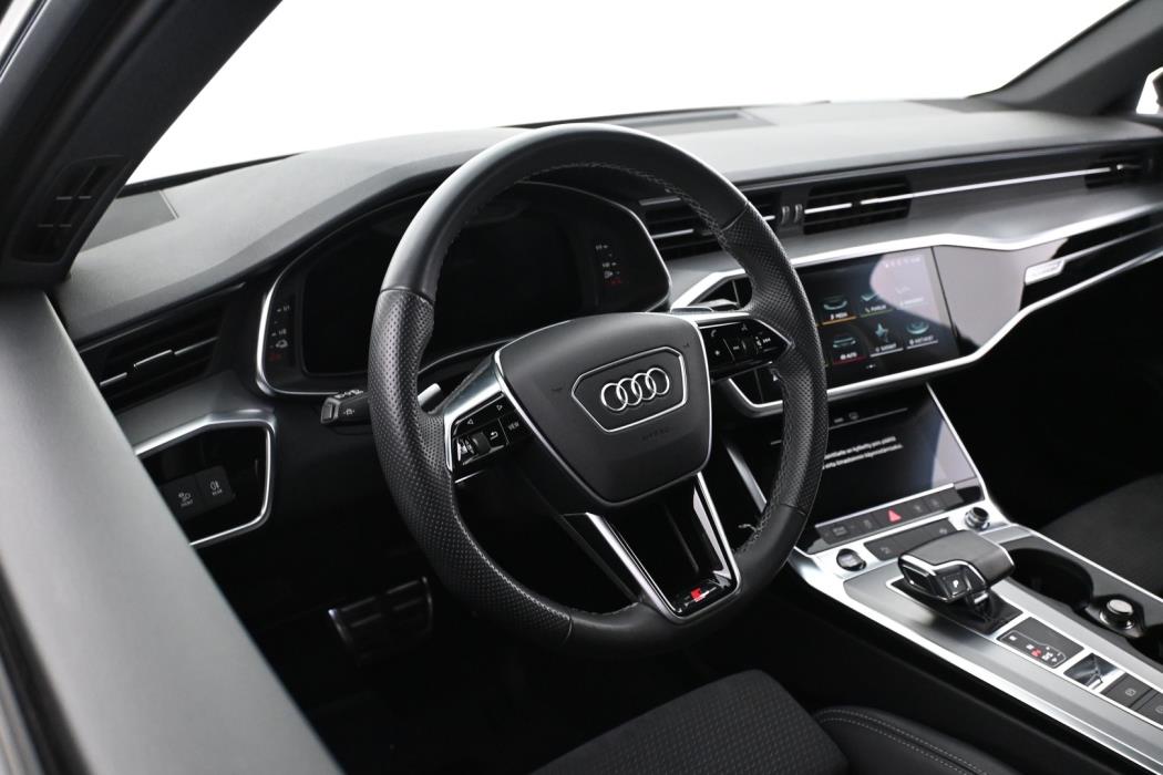 AUDI A6 2023