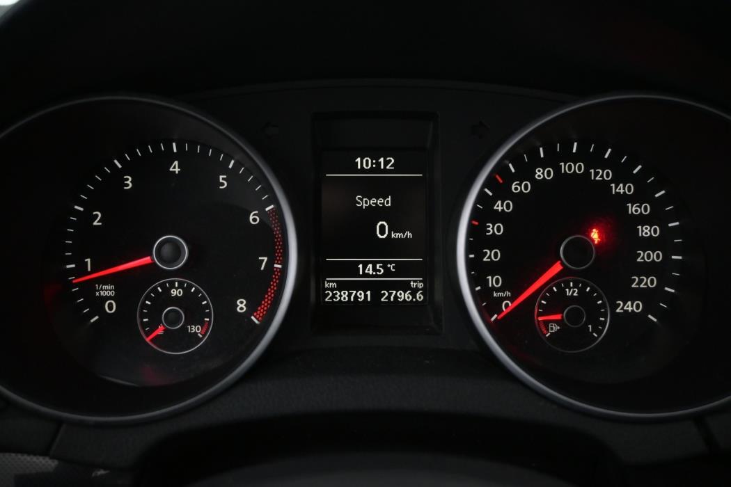 VOLKSWAGEN Golf 2010