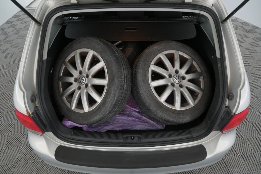 VOLKSWAGEN Golf 2010