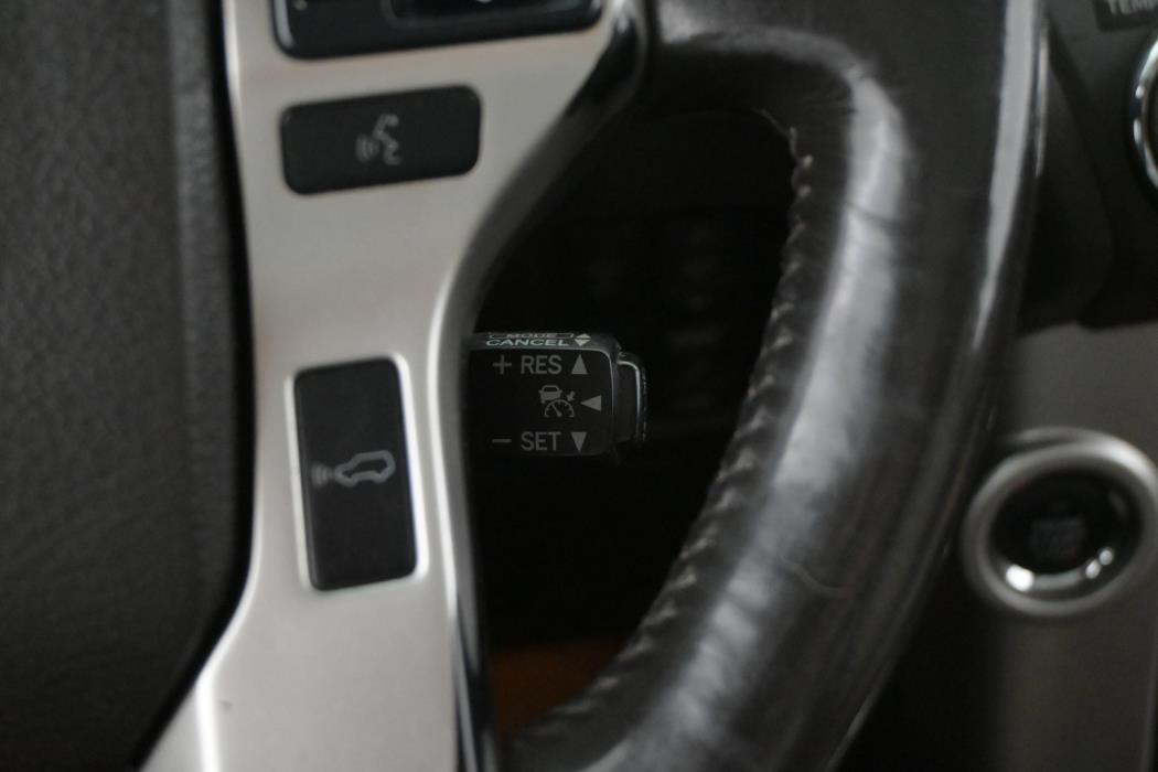 TOYOTA Land Cruiser 2010