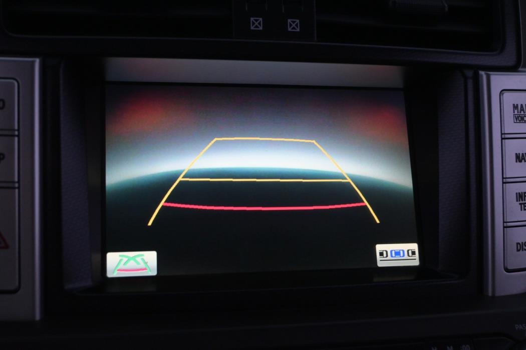 TOYOTA Land Cruiser 2010