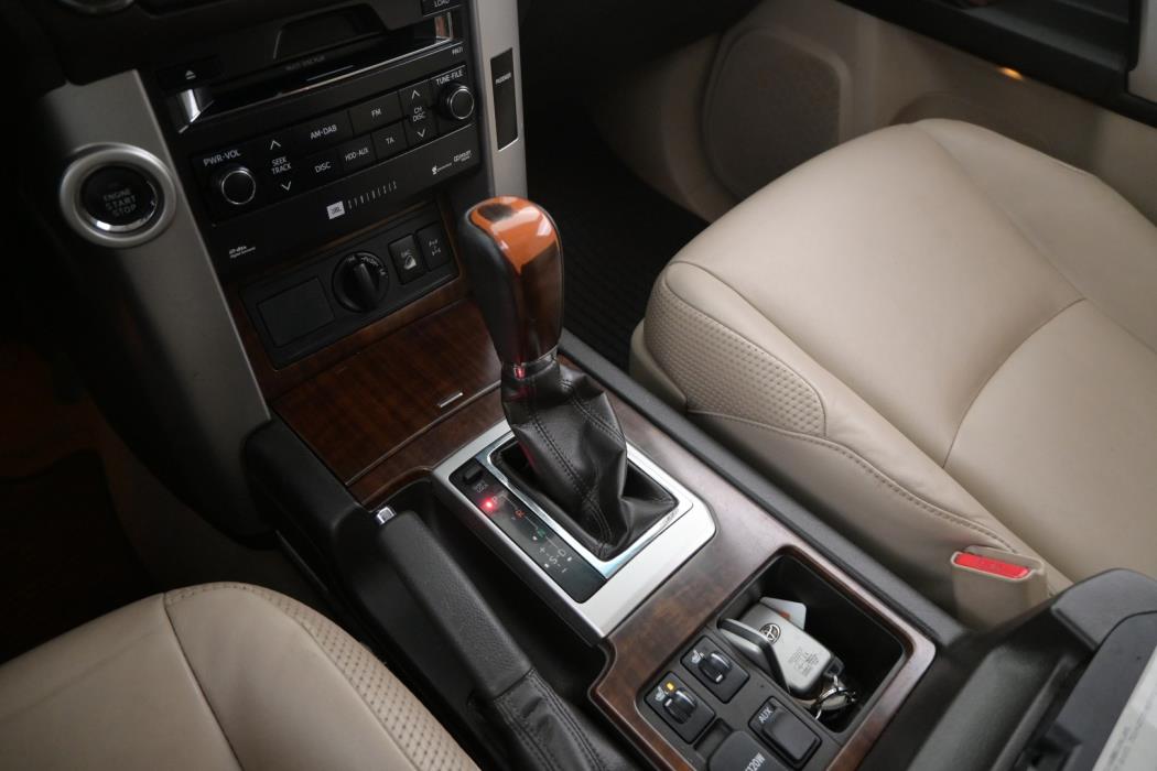 TOYOTA Land Cruiser 2010