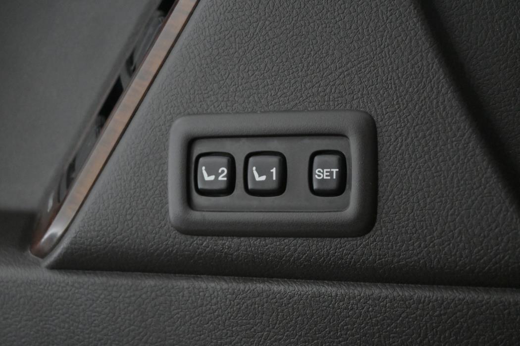 TOYOTA Land Cruiser 2010