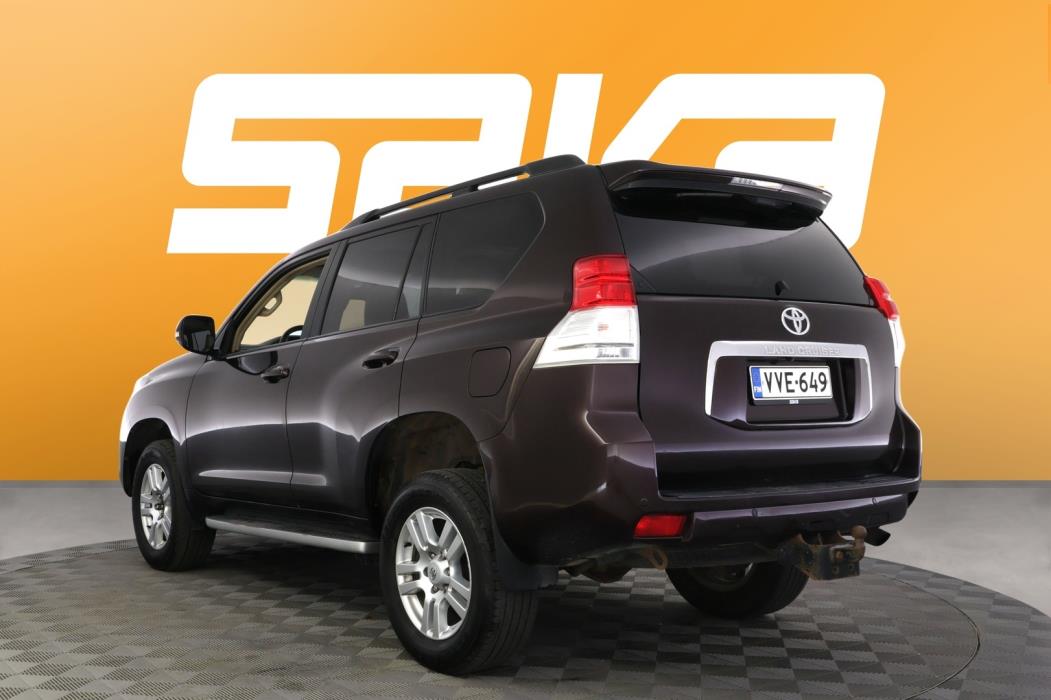 TOYOTA Land Cruiser 2010