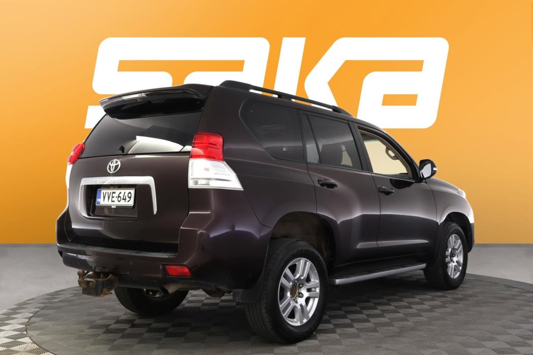 TOYOTA Land Cruiser 2010