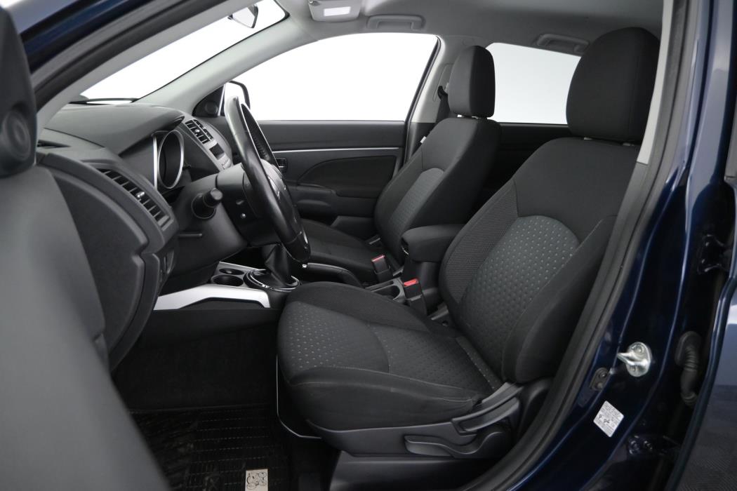 MITSUBISHI ASX 2011