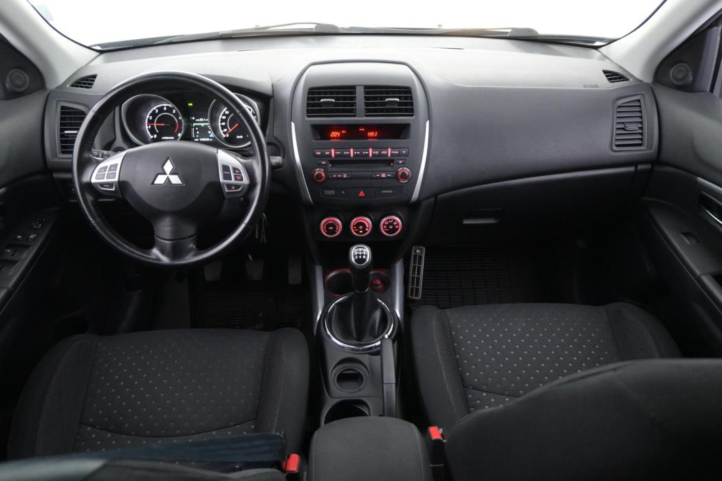 MITSUBISHI ASX 2011