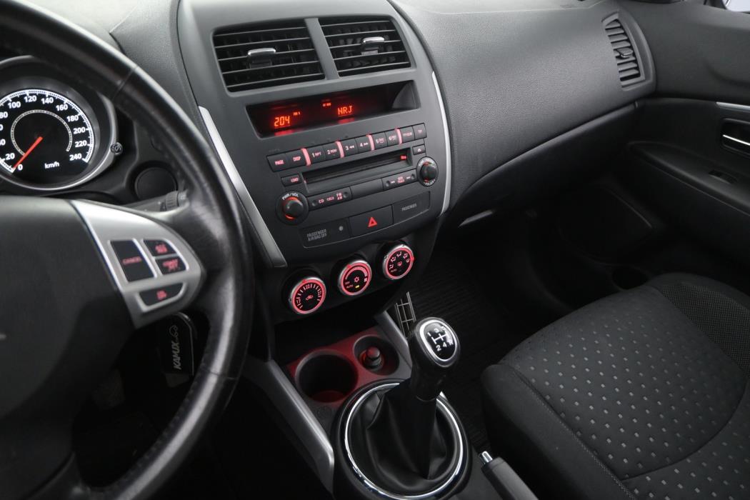 MITSUBISHI ASX 2011