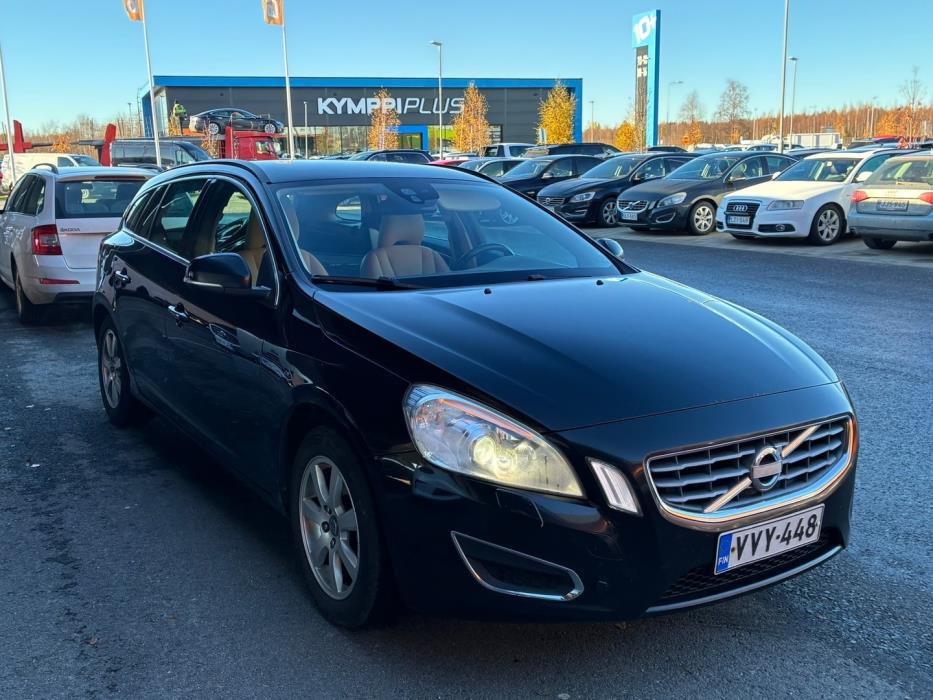 VOLVO V60 2012