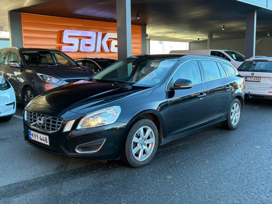 VOLVO V60 2012