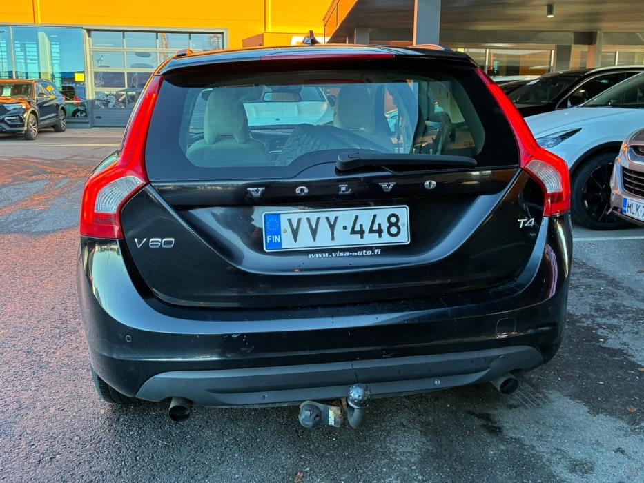 VOLVO V60 2012