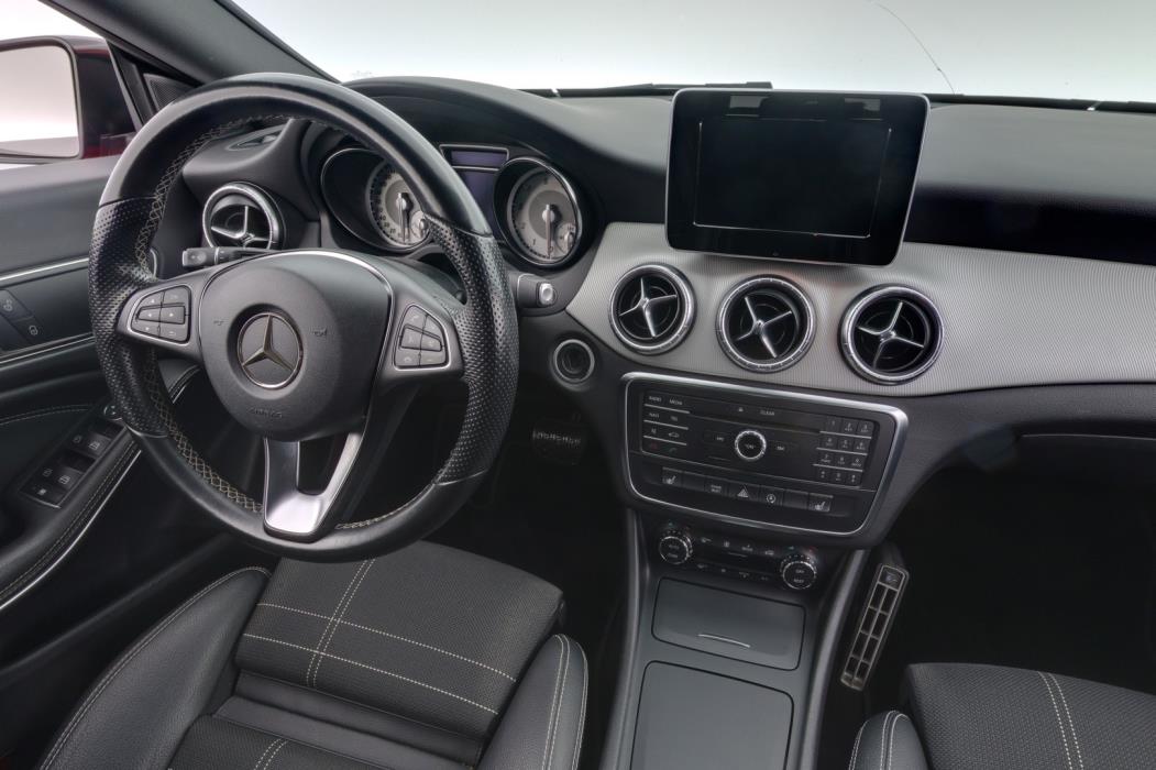 MERCEDES-BENZ CLA 2016