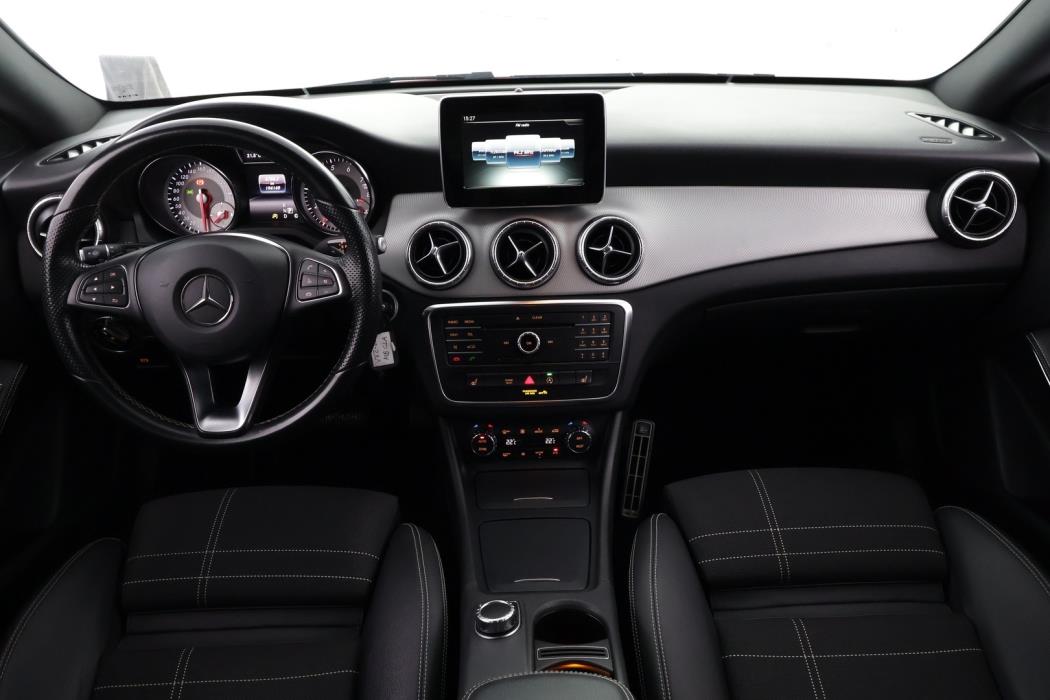 MERCEDES-BENZ CLA 2016