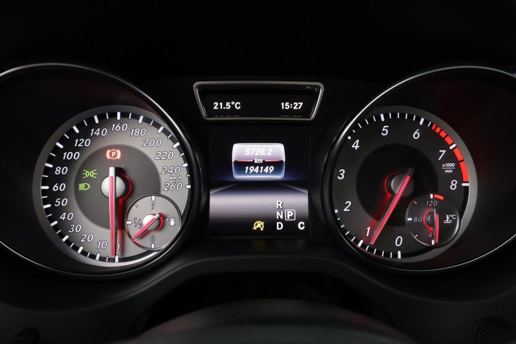 MERCEDES-BENZ CLA 2016