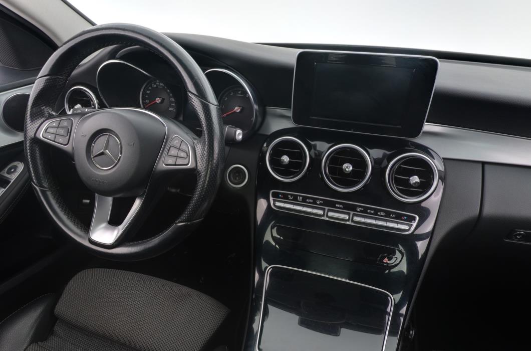 MERCEDES-BENZ C 2015