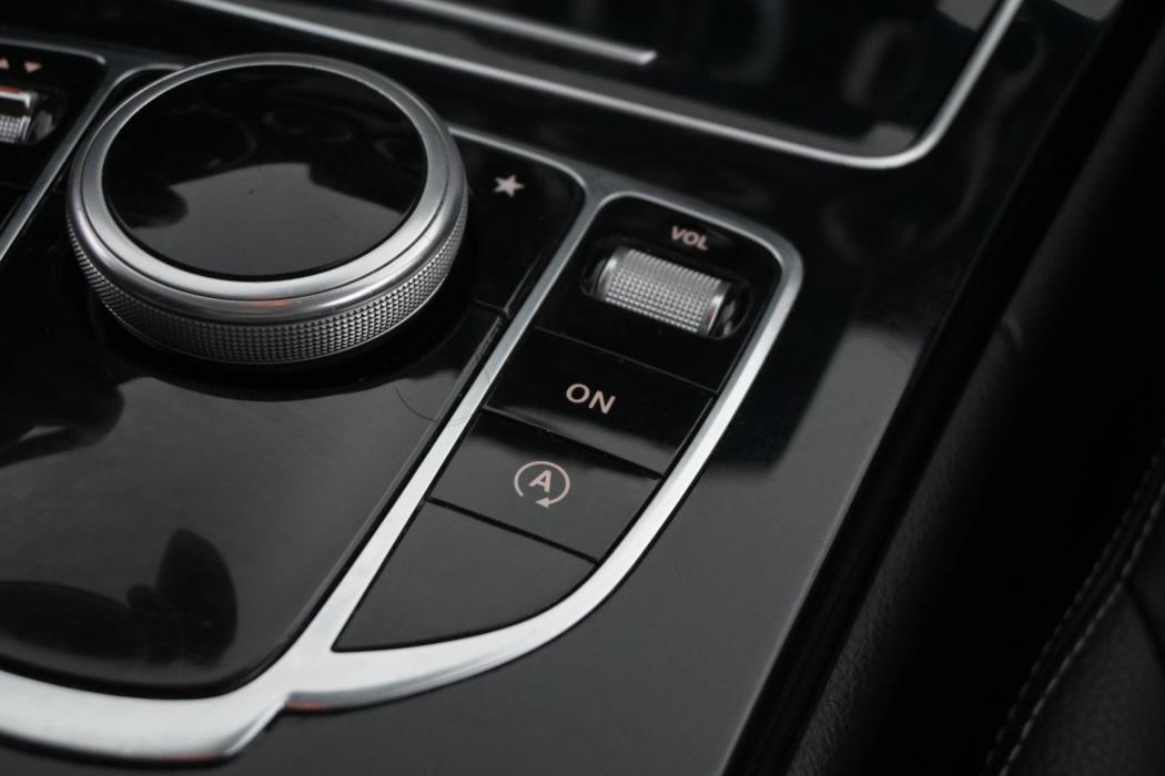 MERCEDES-BENZ C 2015