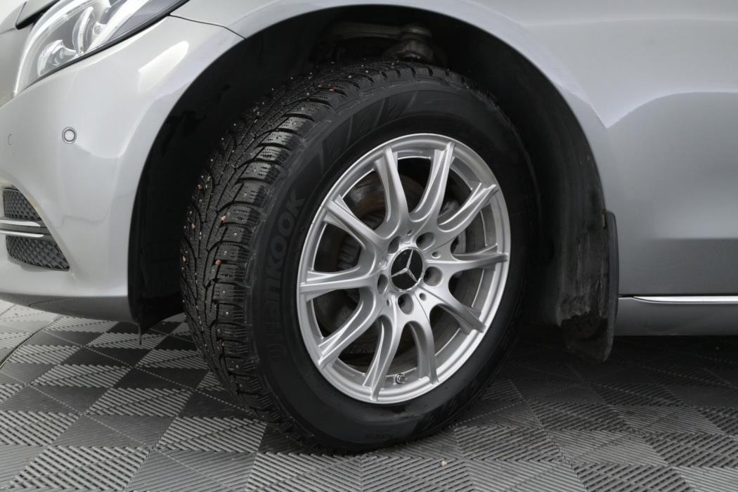MERCEDES-BENZ C 2015