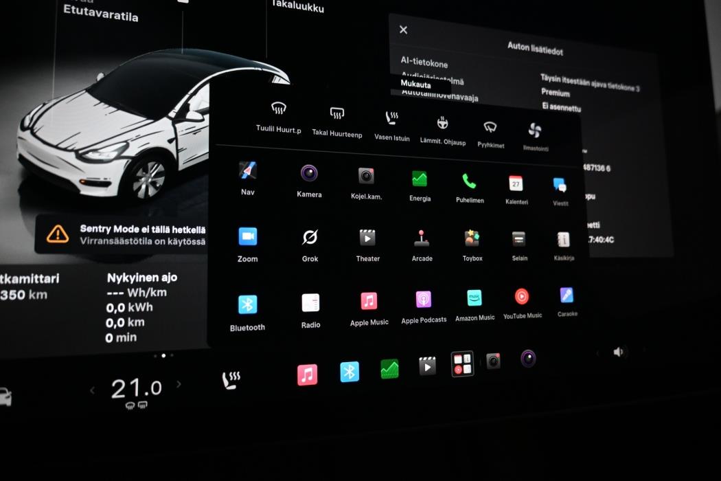 TESLA Model Y 2023