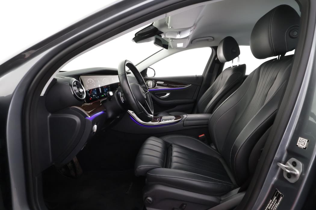 MERCEDES-BENZ E 2023