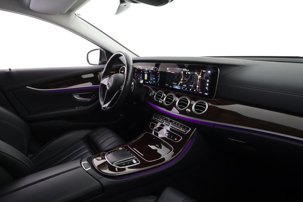 MERCEDES-BENZ E 2023