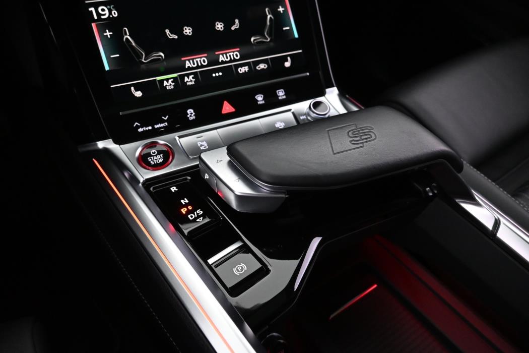 AUDI e-tron 2023