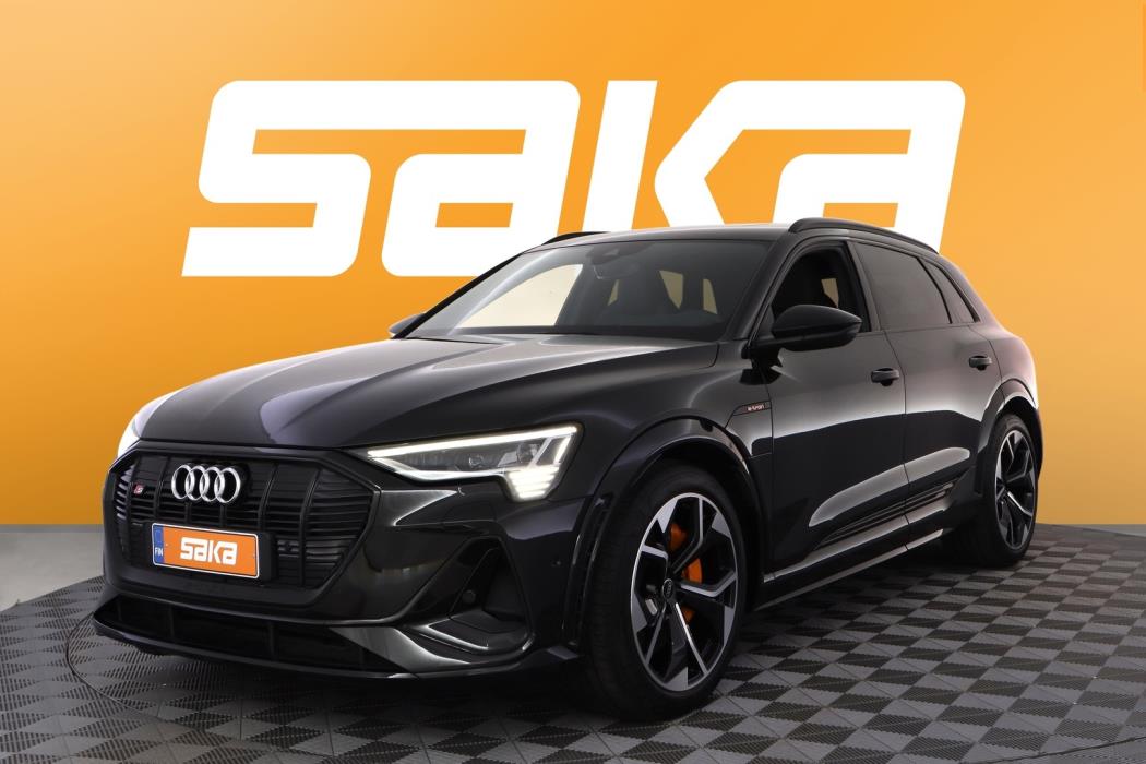 AUDI e-tron 2023