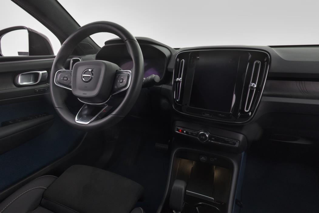 VOLVO C40 2022