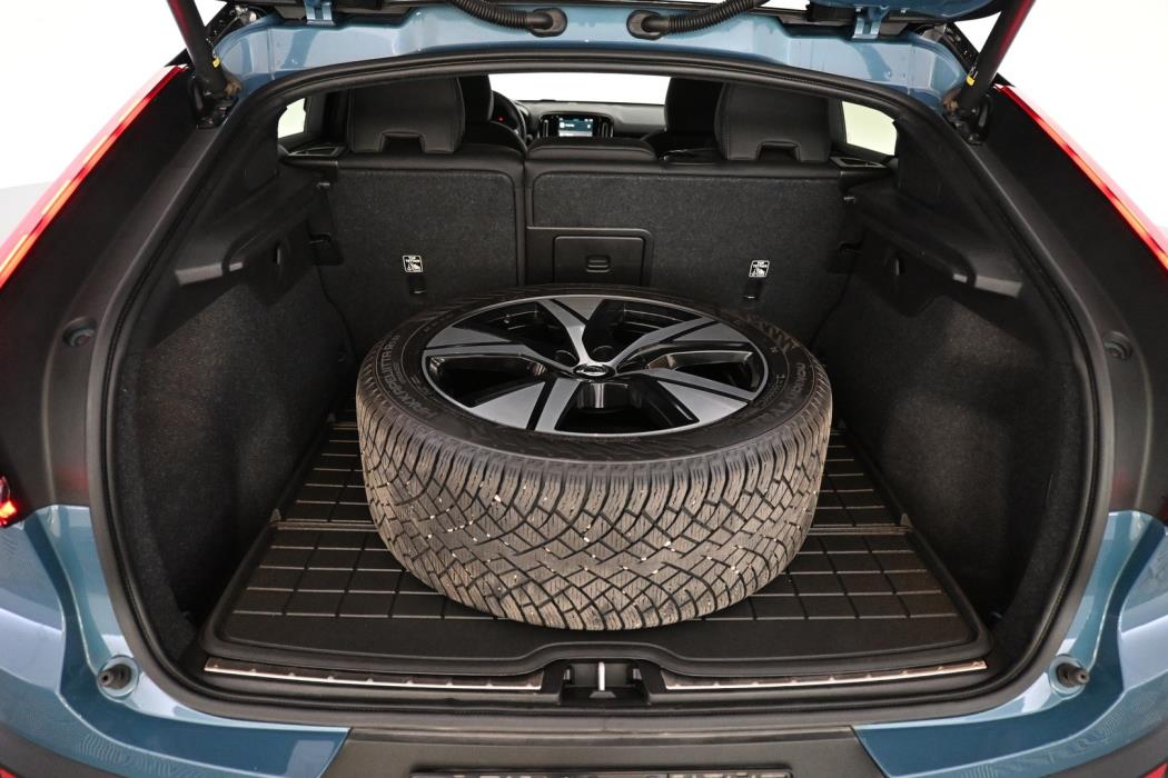 VOLVO C40 2022
