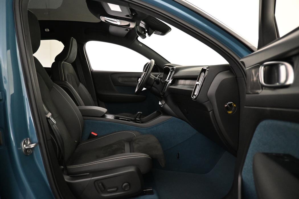 VOLVO C40 2022