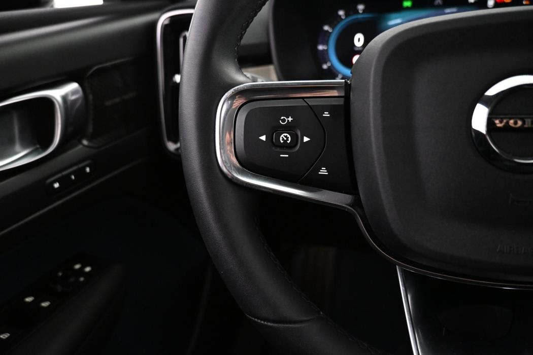 VOLVO C40 2022