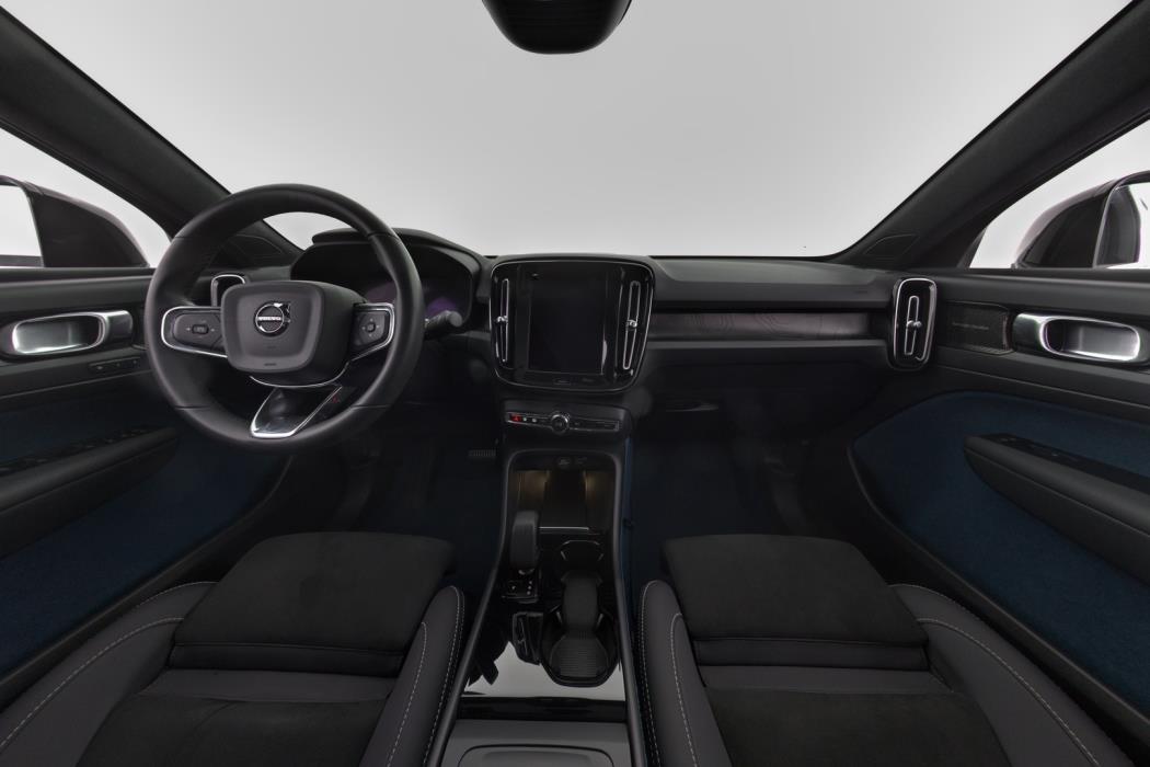 VOLVO C40 2022
